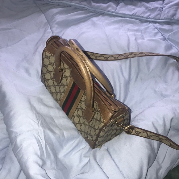 Vintage Gucci doctor bag w/strap - Picture 4 of 5